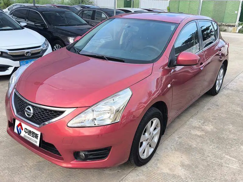 TIIDA 2011 1.6L CVT Luxury الطراز