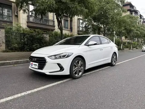 Leading 2016 1.6L Automatic Intelligent Flagship