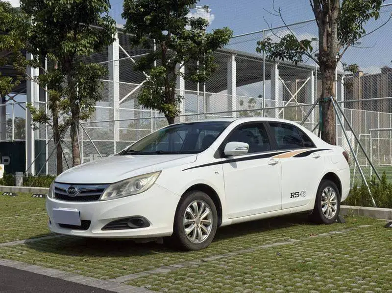 Speed Sharp 2012 1.5L Manual Comfort
