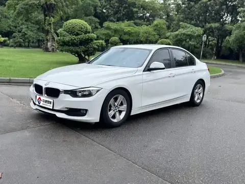 BMW 3 Series 2013 320i Progressive