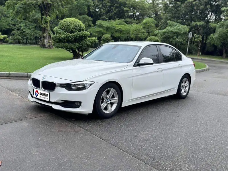BMW 3 Series 2013 320i Progressive