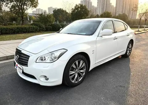 Infiniti Q70 2013 Q70L 2.5L Elegant Edition