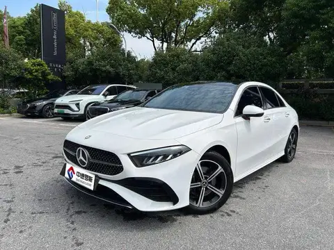 Mercedes-Benz A-Class 2024 A 200 L Fashion Edition