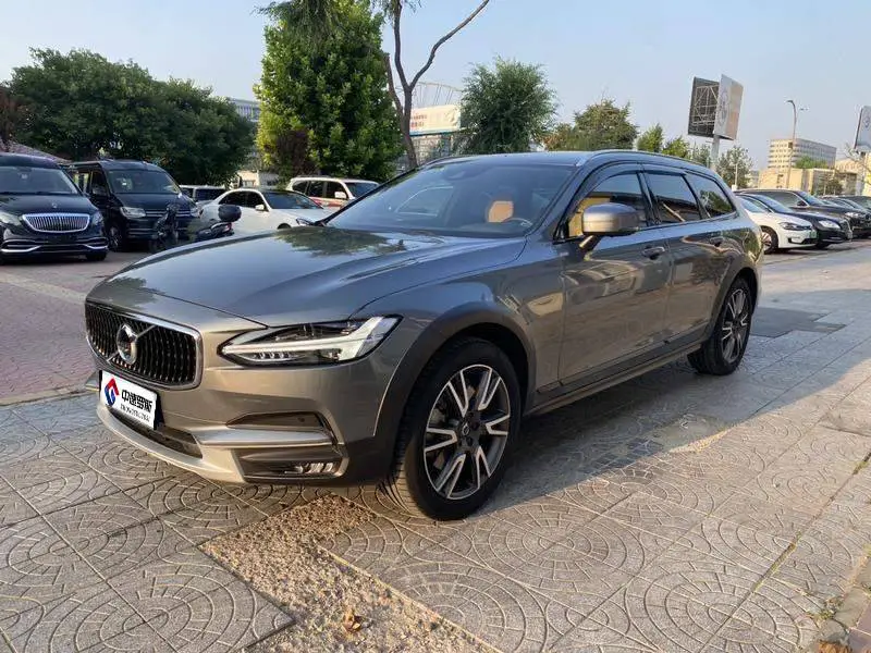 Volvo V90 2020 Cross Country T5 AWD Zhiyuan Edition