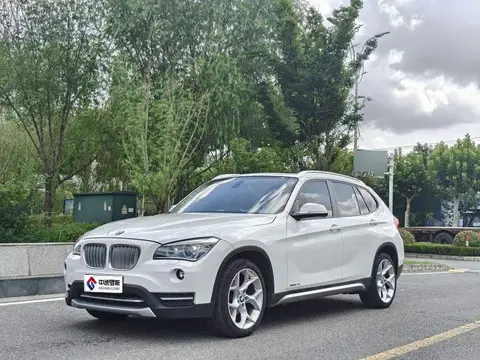 BMW X1 2013 xระบบขับเคลื่อน20i X Design Package