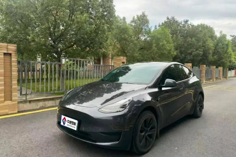 Model Y 2024 rear-wheel drive version