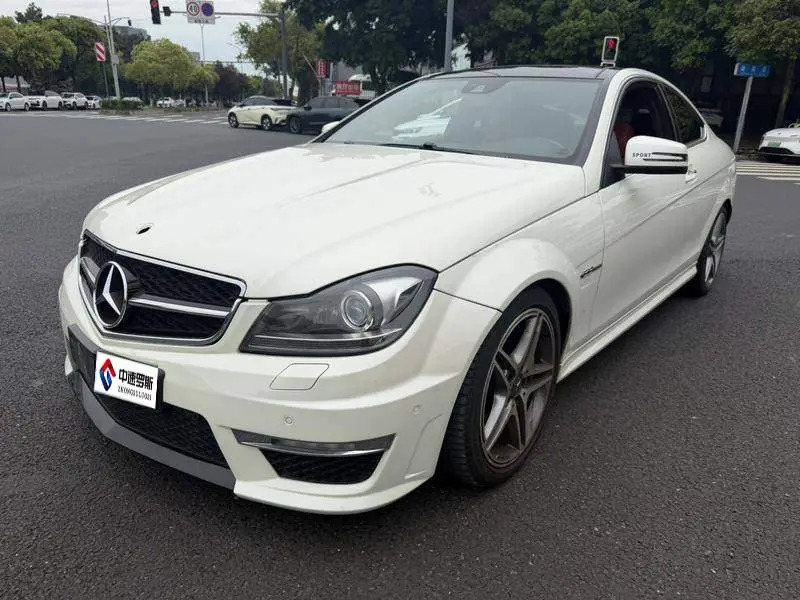 Mercedes-Benz C-Class AMG 2012 AMG C 63 Coupe Dynamic Edition
