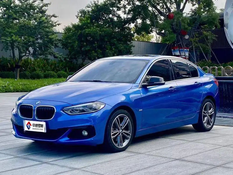 BMW 1 Serie 2018 118i Sports