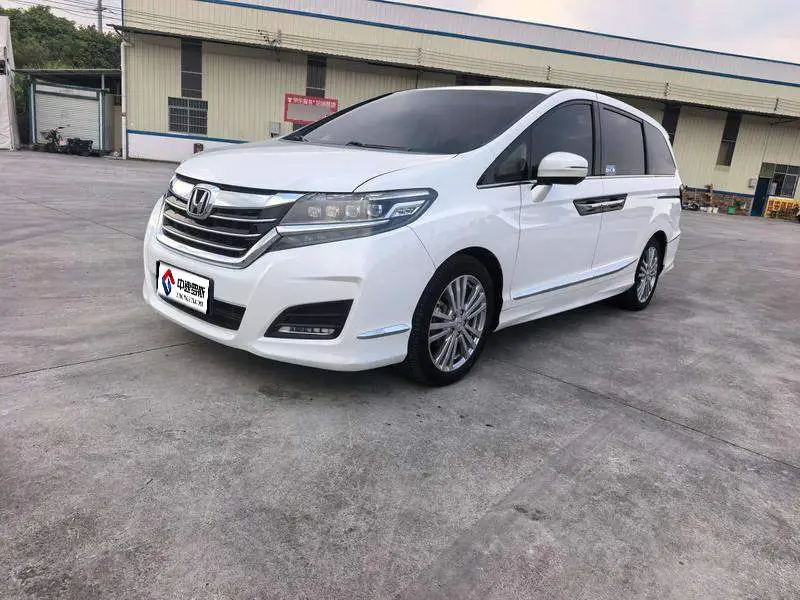 Elysion 2016 2.4L Luxury Edition