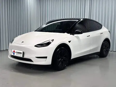 الطراز Y 2024 rear-wheel drive version