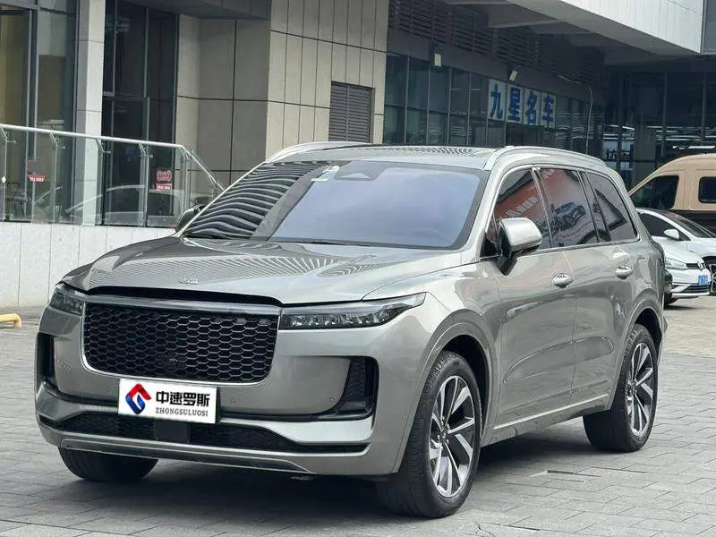 Ideal ONE 2021 Extended Range 6-seater Edition