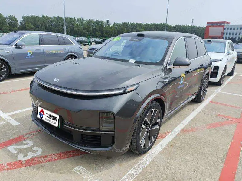 Ideal L8 2025 Max Intelligent Renewal Edition