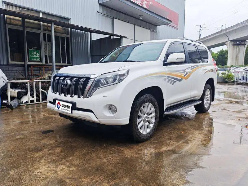 Prado 2014 4.0L Automatic VX NAVI