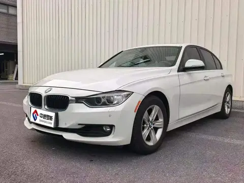 BMW 3 ซีรีส์ 2015 320i Super Joy Fashion Edition