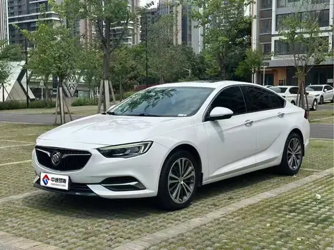 Regal 2017 28T Premium Edition