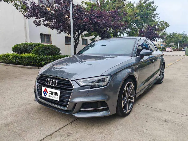 Audi A3 2019 Limousine 35 TFSI Sports National VI
