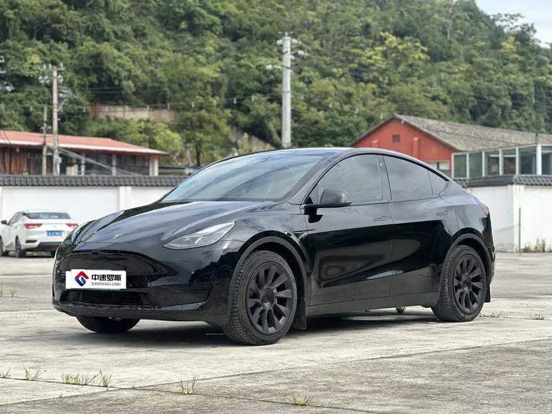 Model Y 2022 rear-wheel drive version