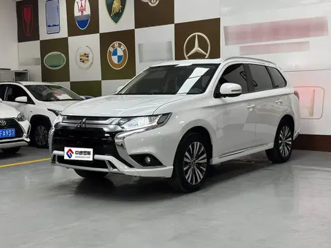 Outlander 2021 รุ่น 2.0L 2WD Enjoy Edition 7 Seaters