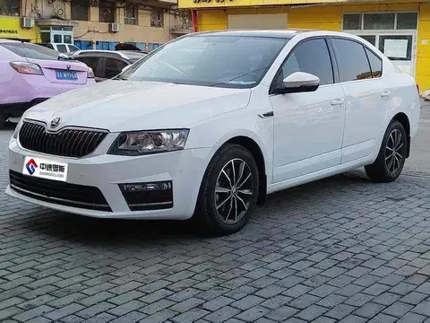 Octavia 2017 TSI280 DSG Intelligent Driving Edition