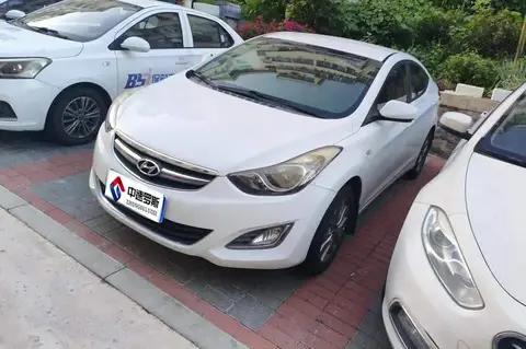 Elantra 2015 1.6L Manual Fashion Mẫu