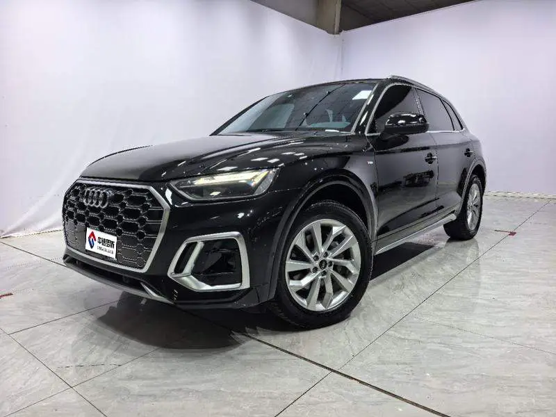 Audi Q5L 2022 40T Luxury Dynamic Mẫu