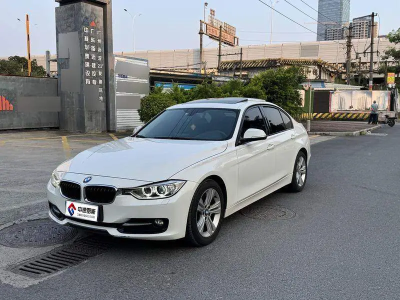 BMW 3 Series 2013 320i Sport Design Package