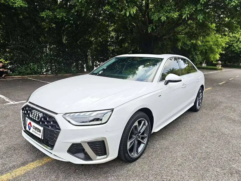 Audi A4L 2023 40 TFSI Stylish and Dynamic