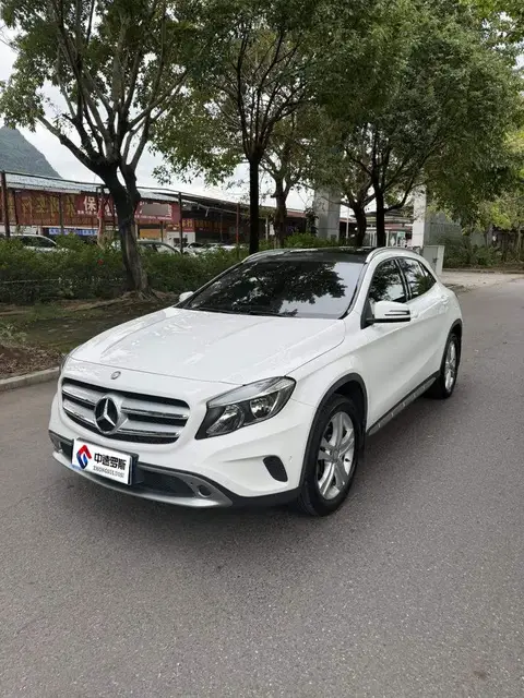 Mercedes-Benz GLA 2016 GLA 200 Dynamic
