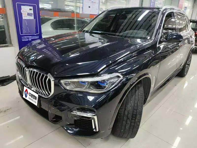 BMW X5 2022 xDrive 30Li Premium M Sport Package