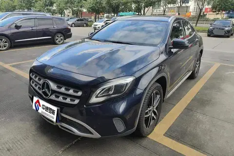 Mercedes-Benz GLA 2017 GLA 200 Fashion Edition