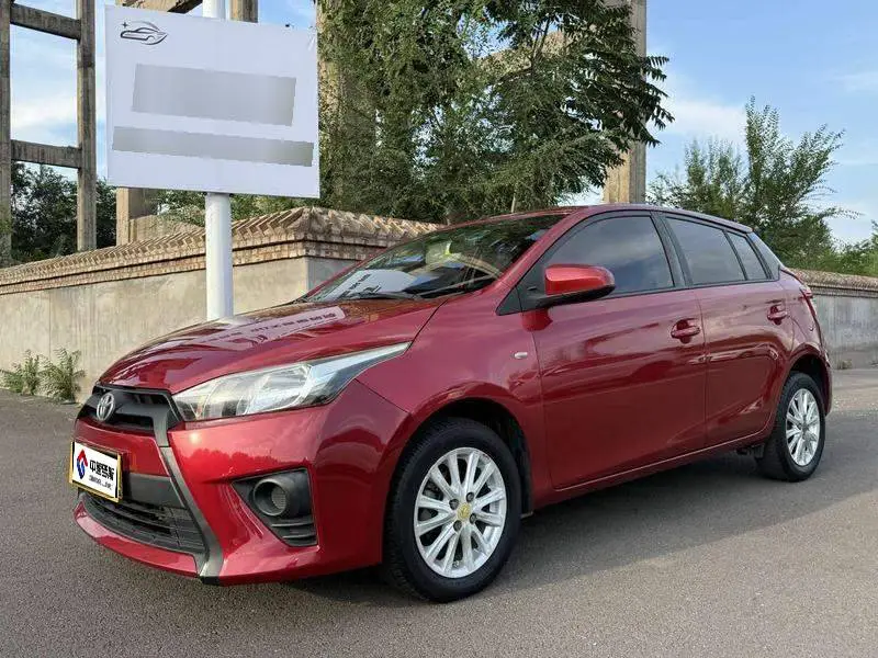 YARiS L 2014 1.3E Automatic Charm Edition