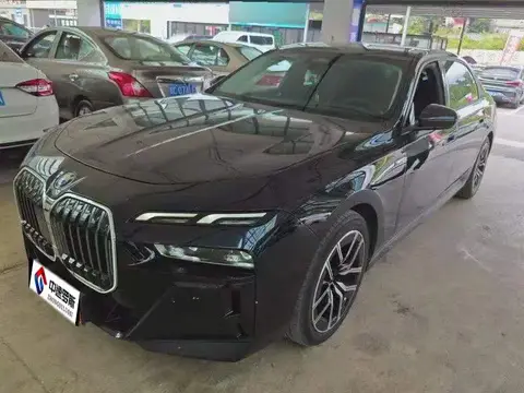 BMW 7 ซีรีส์ 2023 735Li M Sport Package