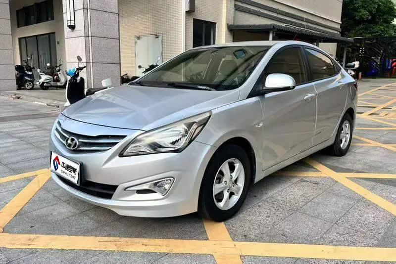 Rena 2014 1.4L Automatic Intelligent GLS