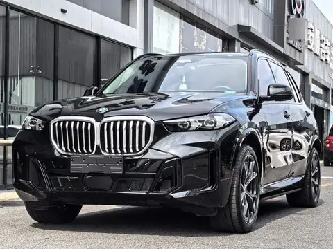 BMW X5 2025 xHệ dẫn động 30Li M Sport Shadow Edition