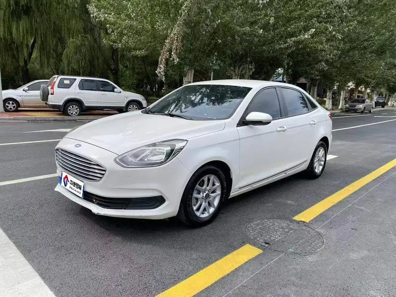 Furis 2019 1.5L Manual Premium Edition