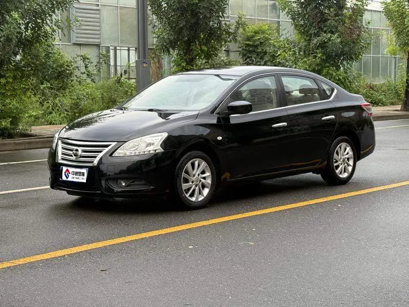 Sylphy 2012 1.6XL CVT Deluxe Edition