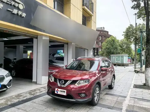 X-Trail 2014 2.5L CVT Supreme Edition 4WD