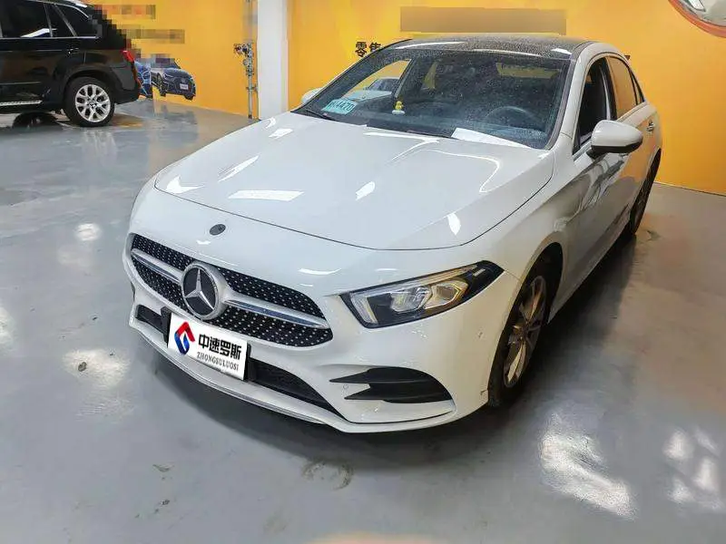 Mercedes-Benz A-Class 2021 A 200 L Sports Sedan Fashion Edition