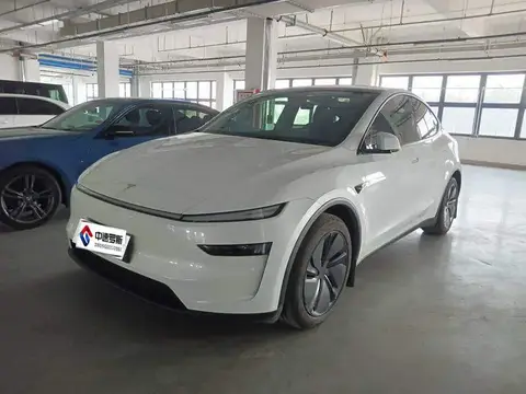 Model Y 2025 rear-wheel drive version