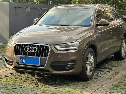 Audi Q3 2015 35 TFSI Progressive