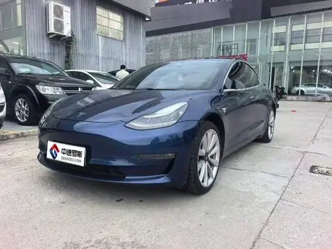 الطراز 3 2020 Long Range Rear-Wheel نظام الدفع Edition