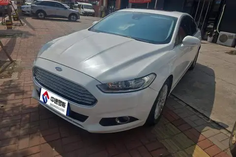 Mondeo 2013 2.0L GTDi200 Luxury Модель