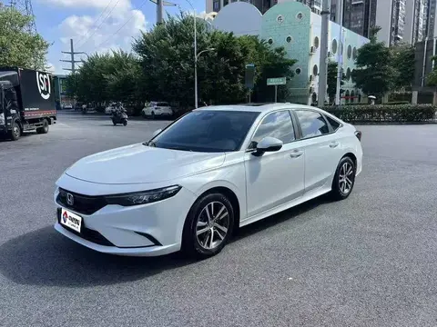Stylish 2023 240TURBO CVT Leading Edition