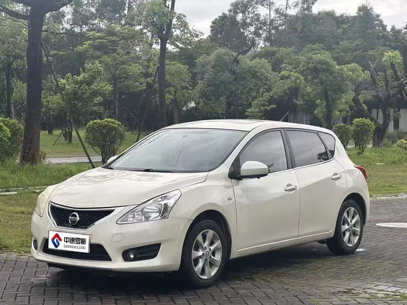 TIIDA 2013 1.6L CVT Cool Edition