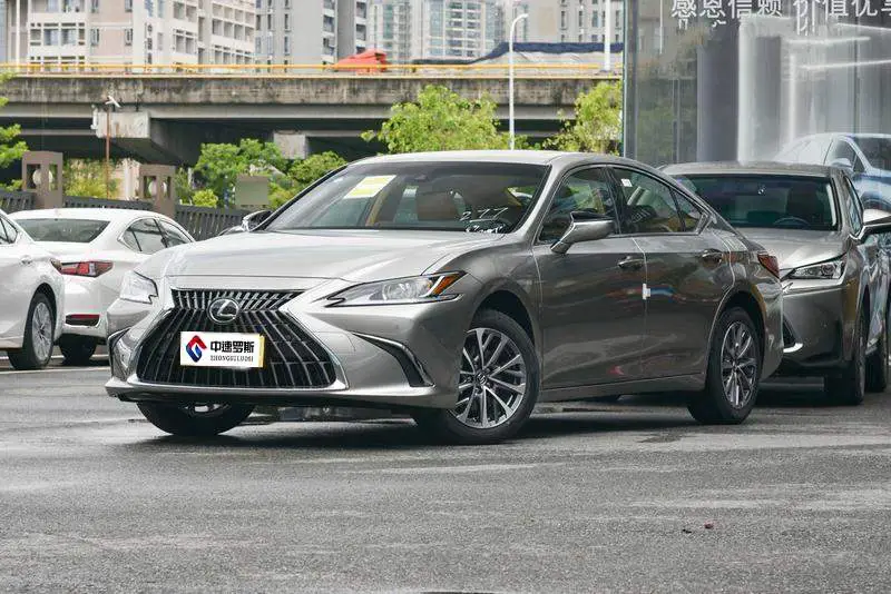 Lexus ES 2022 200 Excellence Edition