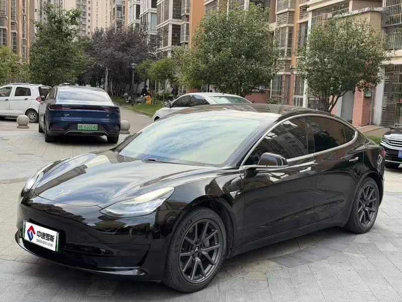 Modèle 3 2020 facelifted long-range rear-wheel drive version
