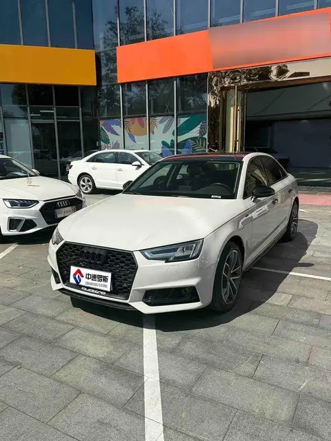 Audi A4L 2018 30th Anniversary Modelo 45 TFSI quattro Personalized Sports Edition