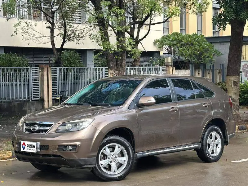 BYD S6 2013 Platinum Edition 2.4L Automatic Elite
