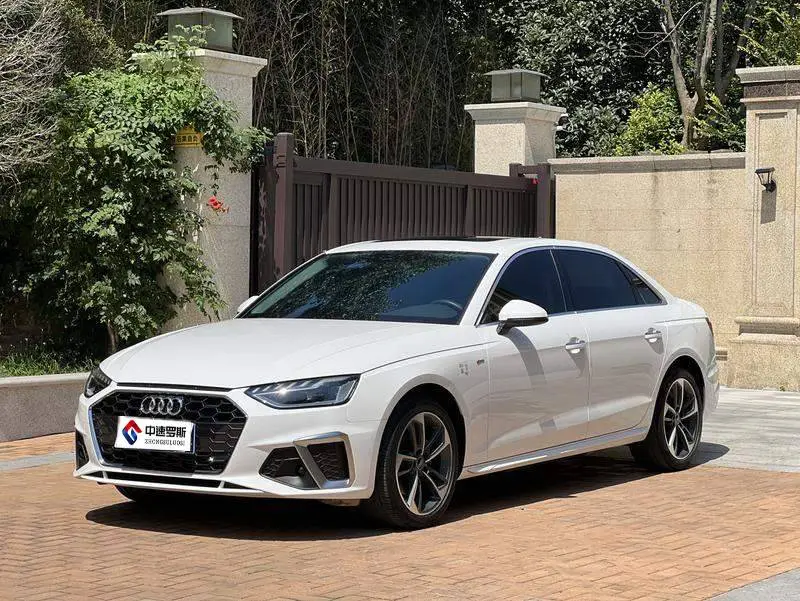Audi A4L 2022 40 TFSI Stylish and Dynamic
