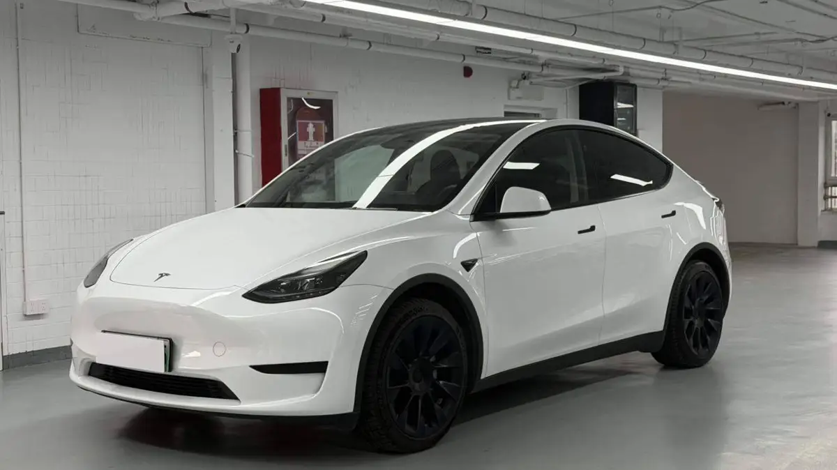 Model Y 2024 rear-wheel drive version